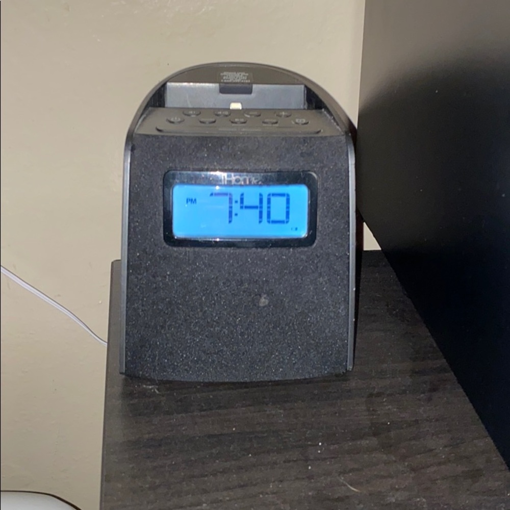 IHome IPL22 w/signs of slightly use